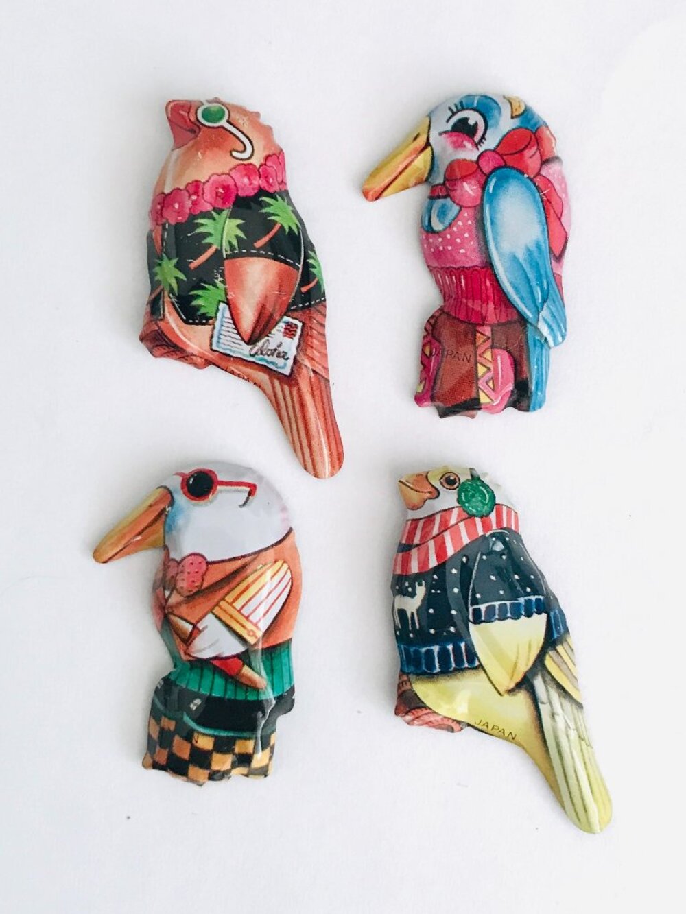 4 Vintage Tin Parrot Pins Japan Novelty Anthropomorphic Birds New Old Stock